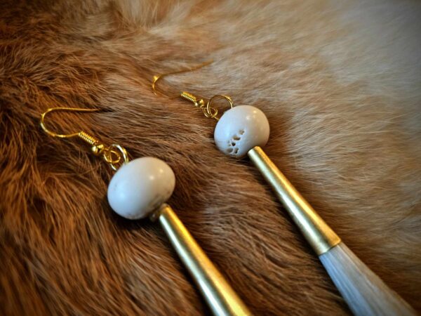 Horse Tail and Horn or Bone Bead Earrings - Image 4
